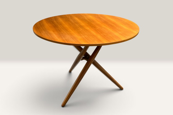 Image 1 of Eet- en theetafel van Jürgen Bally voor begeleid wonen, verstelbare tafel
