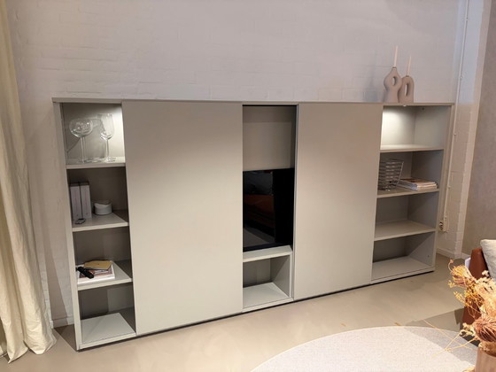 Image 1 of Interlübke Studimo TV wandkast met schuifdeuren