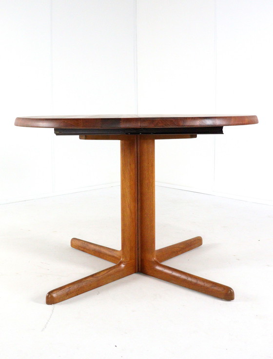 Image 1 of Table de salle à manger ronde extensible en teck massif danois 'Hurup' Vintage