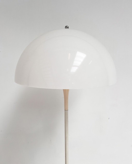 Lampada da terra Panthella di Verner Panton per Louis Poulsen, anni '70.