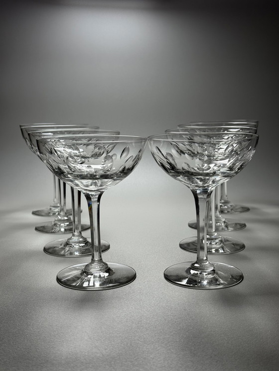 Image 1 of Set van 8 Art Deco champagnecoupéglazen (jaren 1920-1930) – halfkristal, handgegraveerd
