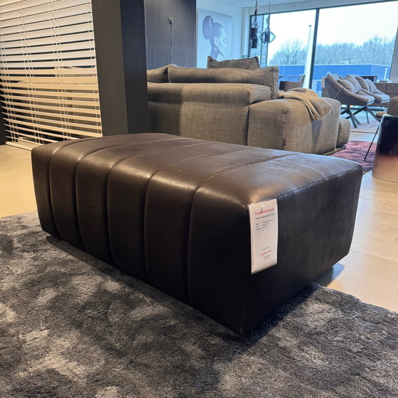 Image 1 of Hofstede Raanhuis Basso footstool