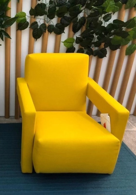 Image 1 of Sillón CASSINA 2x 637 Utrecht 2024 (NUEVO, nunca usado) KVDRAT AMARILLO 13L Lana