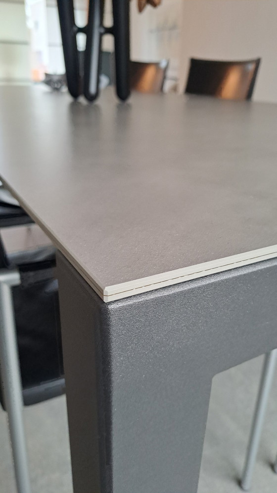 Image 1 of Tavolo da pranzo Bert Plantagie Design.