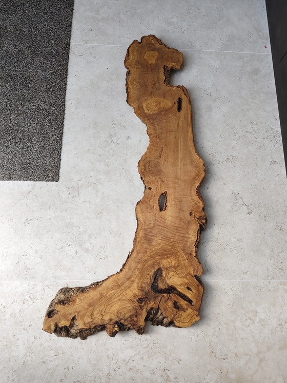 Image 1 of Tavola in legno d'ulivo con mensole