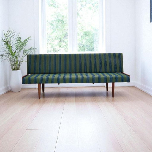 1970er Dänisches Daybed, Möbelwolle, Teakholz massiv, Originalzustand