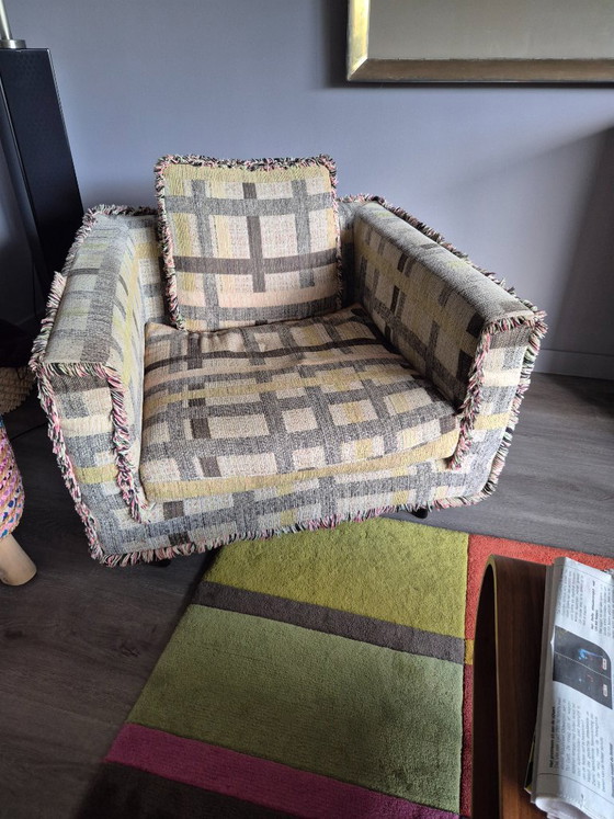 Moooi Boutique - Divano a tre posti, Poltrona e Poggiapiedi – Zona salotto, Textile, Wood (photo 2 of 11)