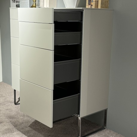 Image 1 of Neo chest of drawers