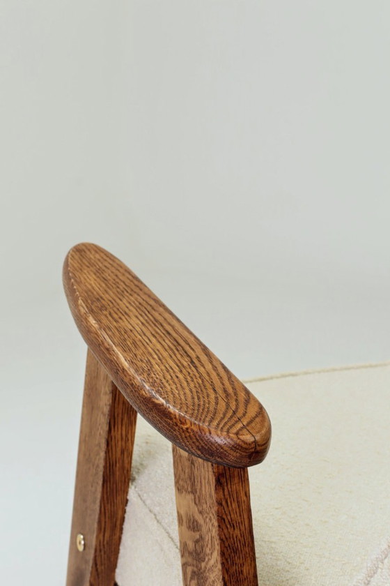 Image 1 of Vintage fauteuil beige bouclé Eikenhout ontwerp van Chierowsky 366