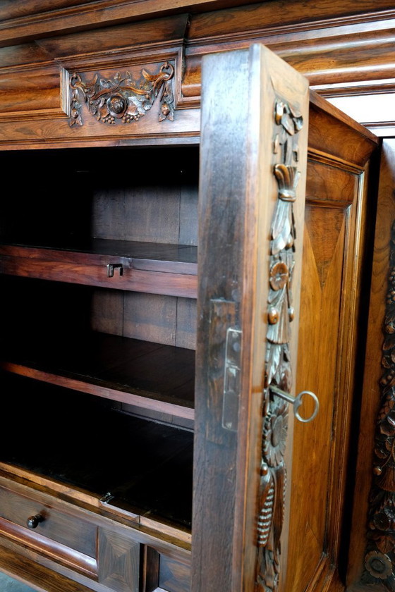 Image 1 of Mobile a viticcio in prezioso palissandro, 1700 circa.