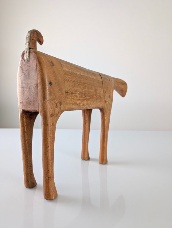 Image 1 of Sculpture abstraite d'animal en bois, design scandinave du milieu du XXe siècle
