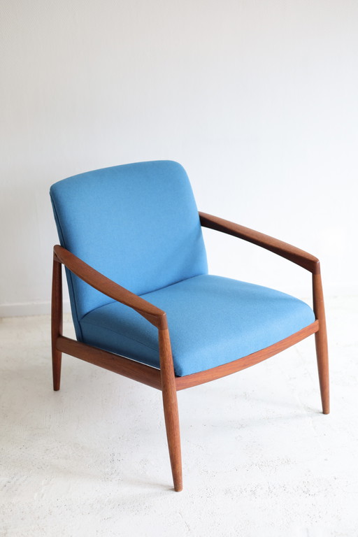 Fauteuil Deens jaren 60, Hergestoffeerd