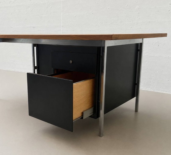 Large Knoll International Partners Desk, Swiss Production, 1960s – Wood, Vintage (photo 4 of 15)