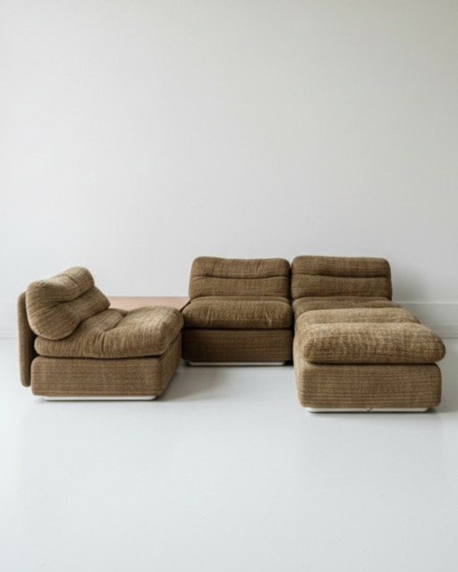 Sofá modular y otomana Kiitos, Titina Ammannati & Giampiero Vitelli, para Rossi di Albizzate, Italia, 1972