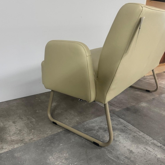 Dinnertalk 3 Dining room bench – Bert Plantagie, Benches, Leather (photo 5 of 5)