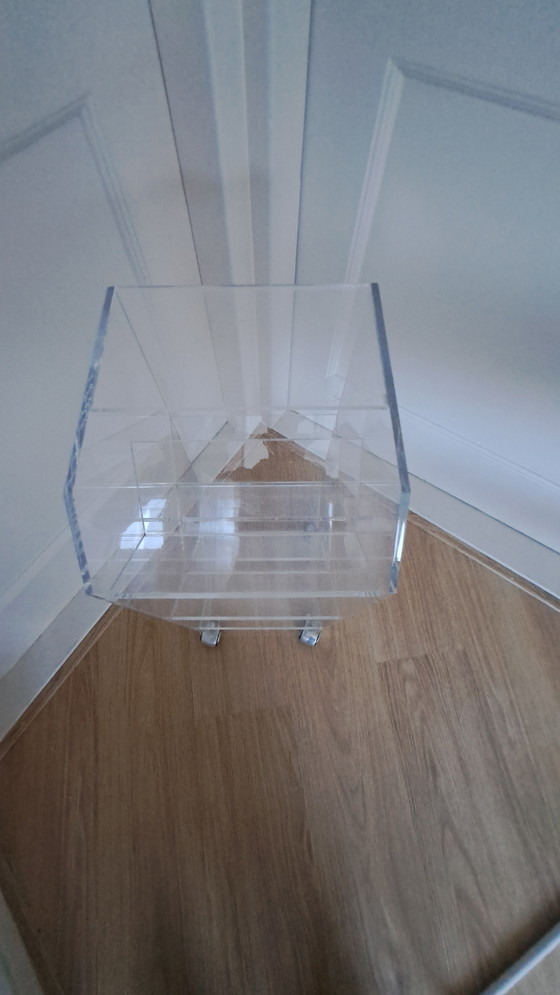 Image 1 of Diseño de estante para CD, diseño de plexiglás, Martha de Groot