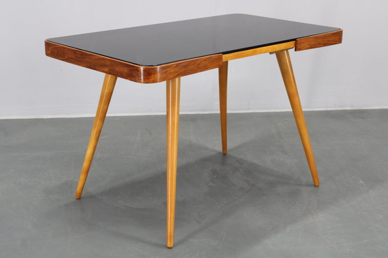 Image 1 of Tavolino da caffè in faggio con piano in vetro opalino, anni '60, Cecoslovacchia