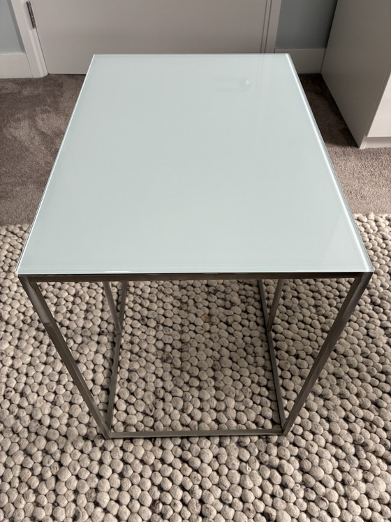 Image 1 of Cubic bijzettafel
