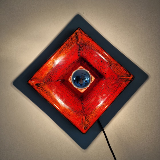 Image 1 of Lampada da parete rossa quadrata vintage - Lampada da parete in ceramica con smalto arancione/rosso - Germania anni '70 - Hu