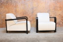 Deux fauteuils design Leolux Hemingway en cuir blanc