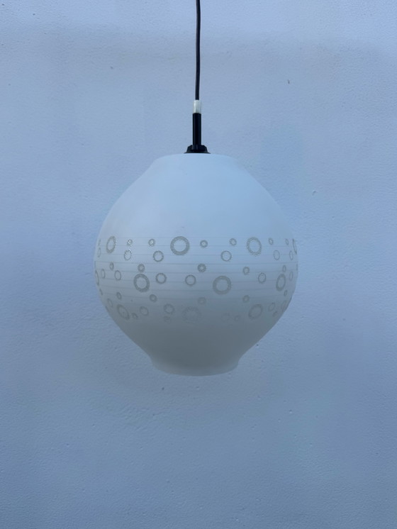 Image 1 of Lampada a sospensione a forma di sfera di vetro a bolle degli anni '70