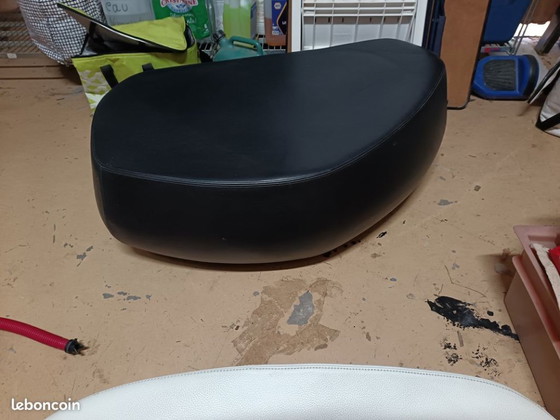 Image 1 of 2 superb Moroso poufs in black and ivory leather