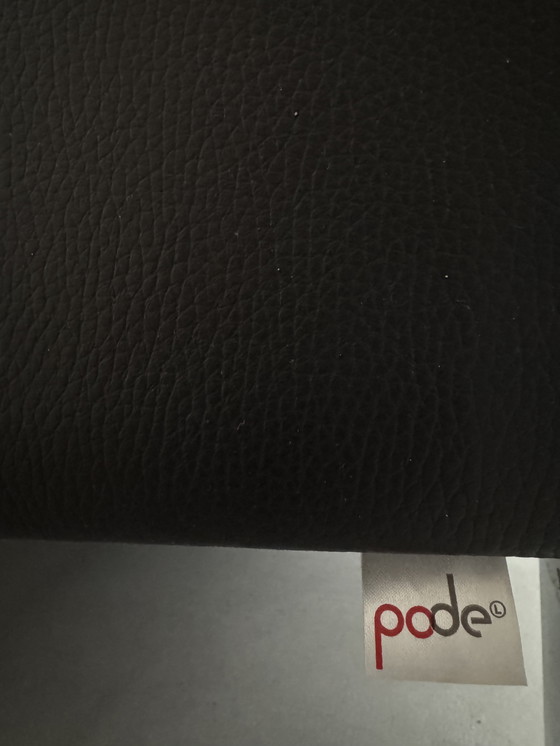 Image 1 of 3 zitsbank van Pode.