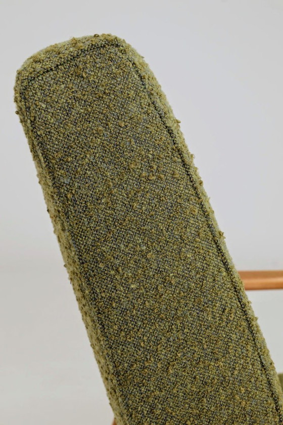 Image 1 of Loungestoel Vintage Groen Olijf Boucle, Mid Century Ontwerp, 1960