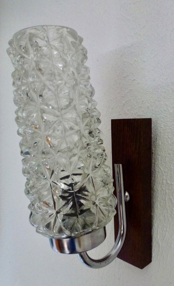 Image 1 of Set di 2 lampade da parete vintage – vetro ghiaccio e cromo – stile Mid-Century anni '70.