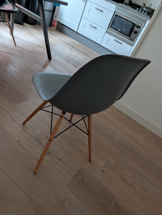 Image 1 of 2x Vitra Eames DSW Graphite