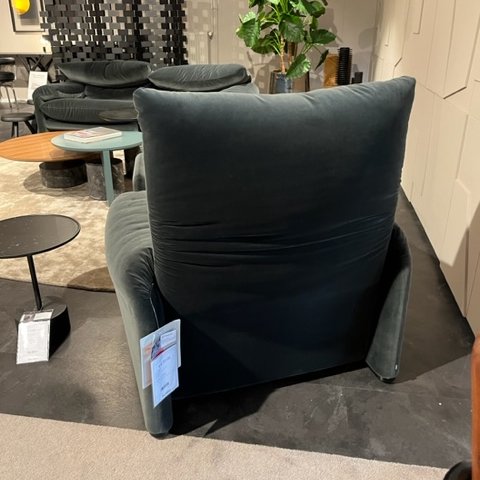 Image 1 of Sillón Cassina Maralanga