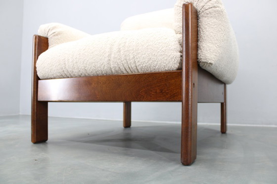 Image 1 of Poltrona Bouclé restaurata di metà secolo, Cecoslovacchia, anni '70