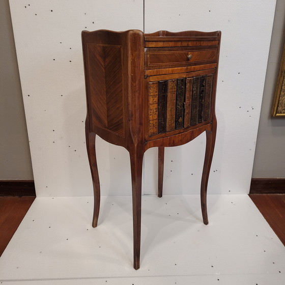 Image 1 of Mesa auxiliar trampantojo libros, estilo Napoleón III, madera y taracea, f. s. XIX - Francia 