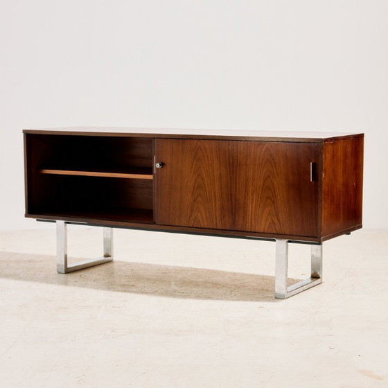 Image 1 of Buffet MK11326 en palissandre, conçu par Trevor Chinn et Ray Leigh pour Gordon Russell.