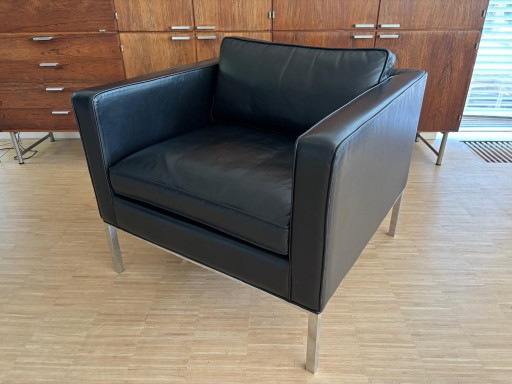 Sillón Artifort 905 – fauteuils, Leather, Metal