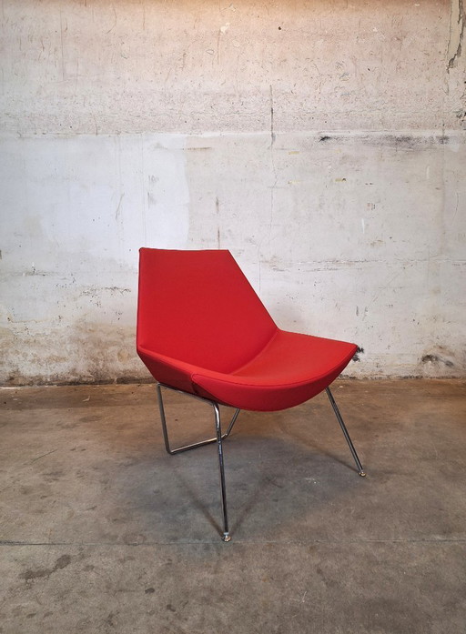 Kastel Red Lounge Chair – Moderner Sessel aus Polypropylen mit Chromakzenten