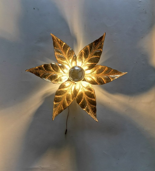 Bloemvormige wandlamp uit het midden van de 20e eeuw van Willy Daro, Hollywood Regency, vintage uit de jaren 70