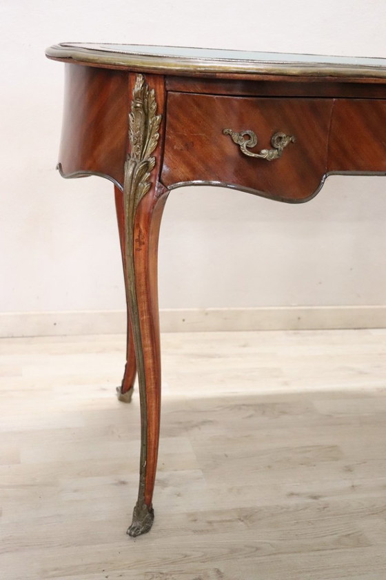 Image 1 of Elegant Louis XV Style Writing Desk, Italy 20th century