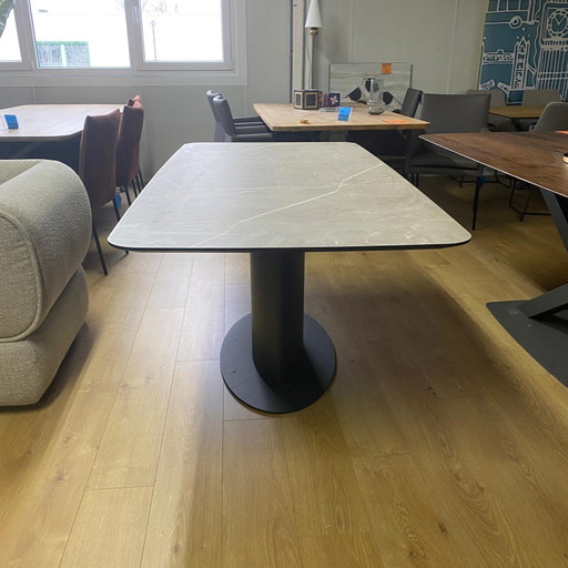 Table talk 7.0 – Bert Plantagie, eettafels (photo 2 of 4)