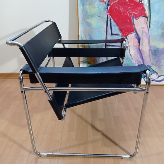 Image 1 of Poltrone Knoll Wassily B3 in pelle nera di Marcel Breuer
