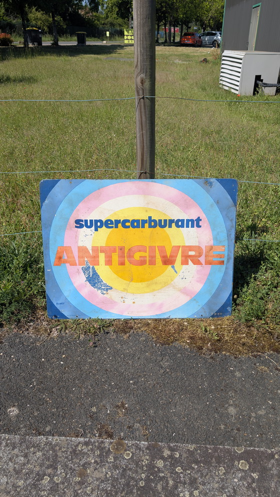 Image 1 of Ipac Vernier enamelled plate with "Supercarburant Antigivre" paper visual