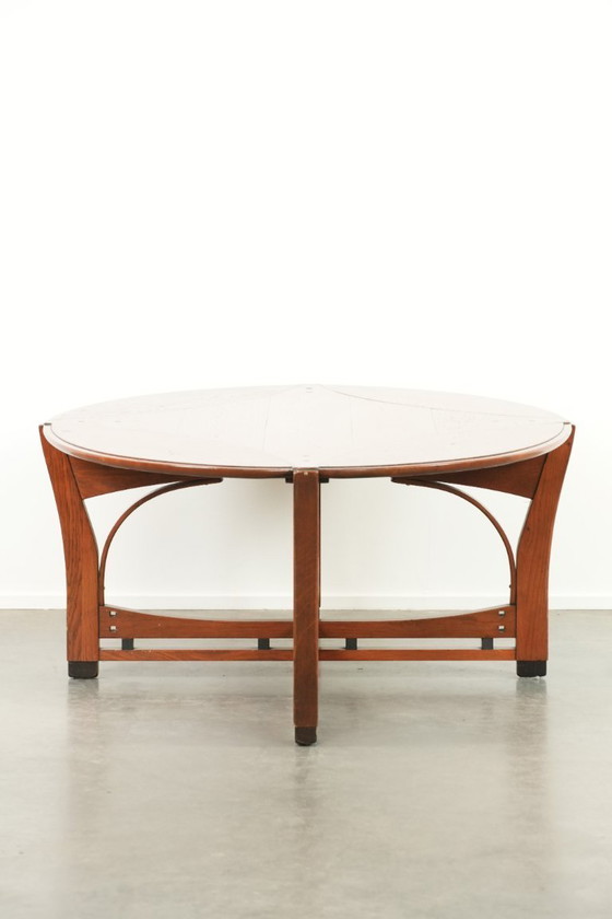 Image 1 of Ovale Art Nouveau design salontafel van Schuitema uit de Jugendstil serie