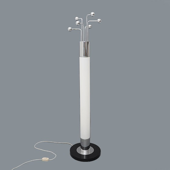 Image 1 of Lámpara perchero en metal cromado, años 70