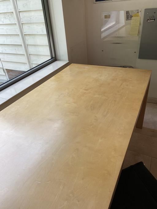 Sturdy table