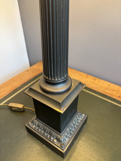 Lampe classique avec abat-jour en lin