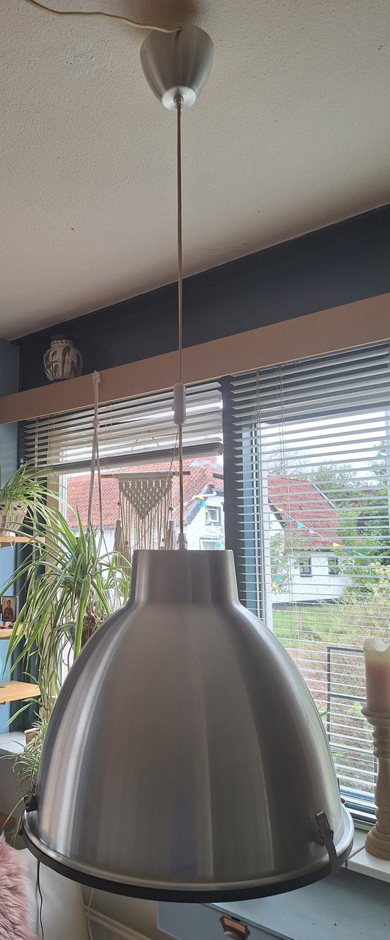 Industrielle Pendelleuchte – Pendelleuchten, Glass, Metal (photo 4 of 4)