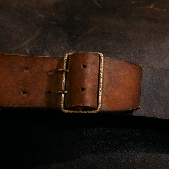 Image 1 of Sillón húngaro MK10957 de piel de becerro