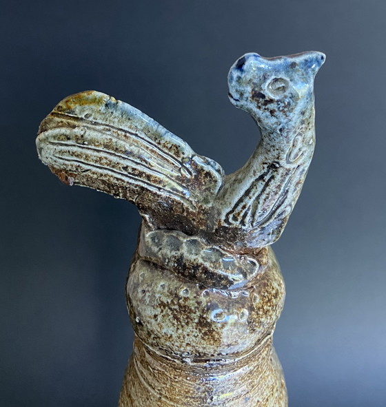 Image 1 of Signierte skulpturale Keramikflasche von Benoist Favre mit Hahn aus den 1970er Jahren