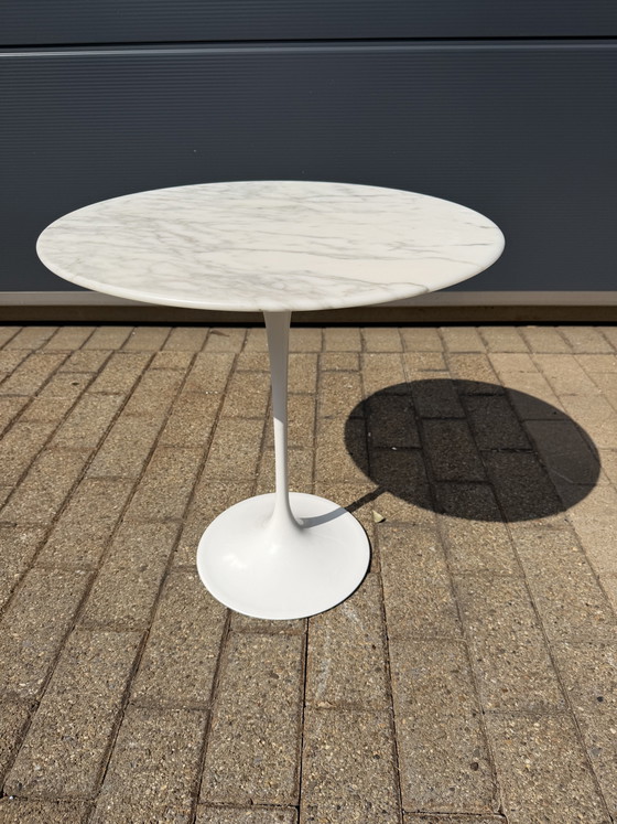 Image 1 of Knoll Tulip side table in Arabescato Satin matte marble in MINT CONDITION!! Eero Saarinen