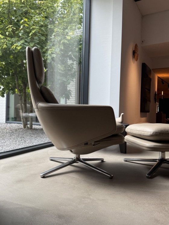 Image 1 of Vitra Grand Relax met Ottoman